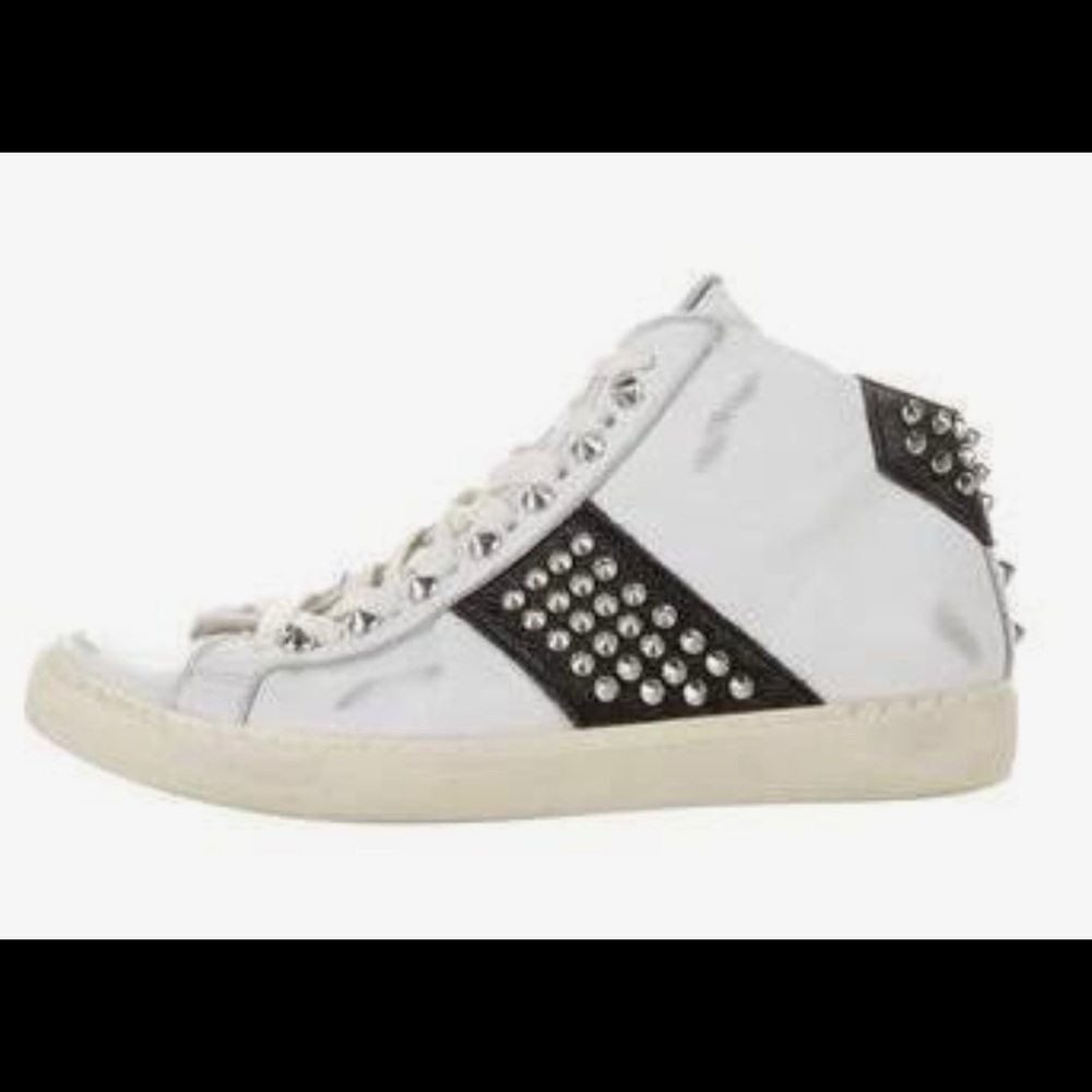 Leather Crown White Leather w/Studs Sneakers (6)